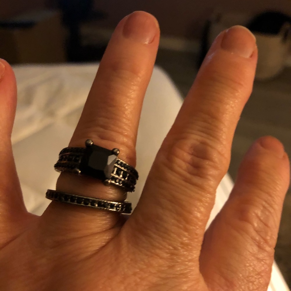 Silver BLACK SAPPHIRE STERLING SILVER RING - Picture 2 of 5